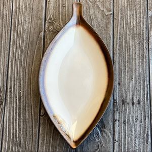 18" Leaf Shaped Platter Beige Accent Stoneware